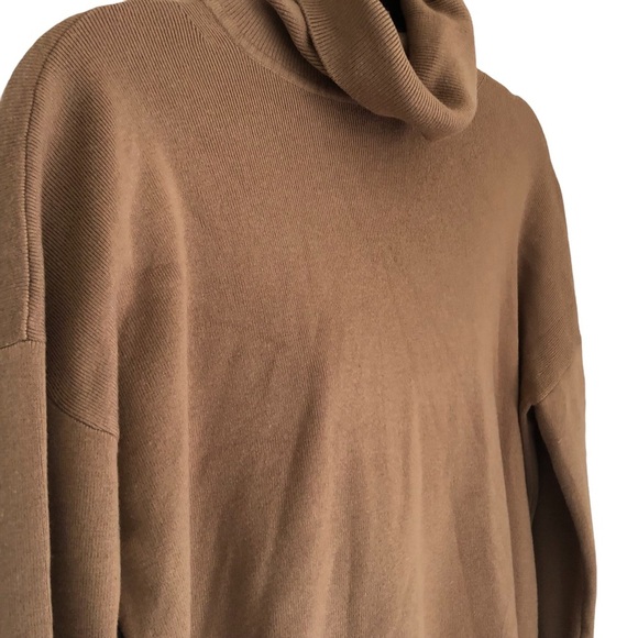 Michael Kors Turtleneck Sweater - Picture 4 of 14